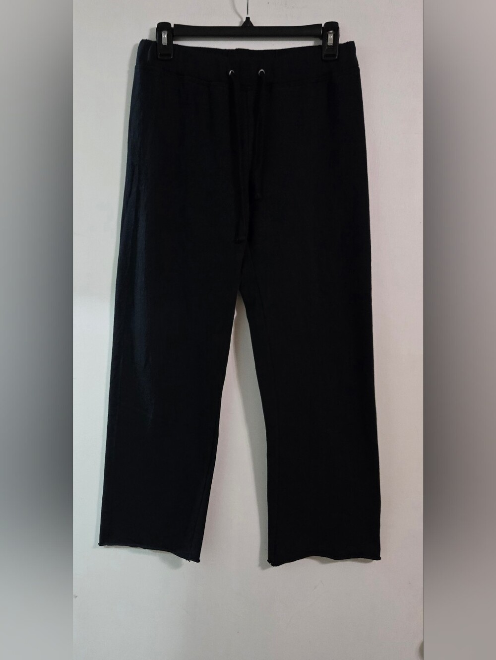 Standard James Perse   French Terry Cutoff Raw Hem Sweatpants Size 0 Black